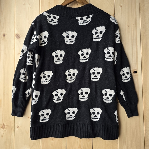 Whisper Skull Gothic Halloween Open Front Acrylic Sweater Cardigan Small - Picture 7 of 11